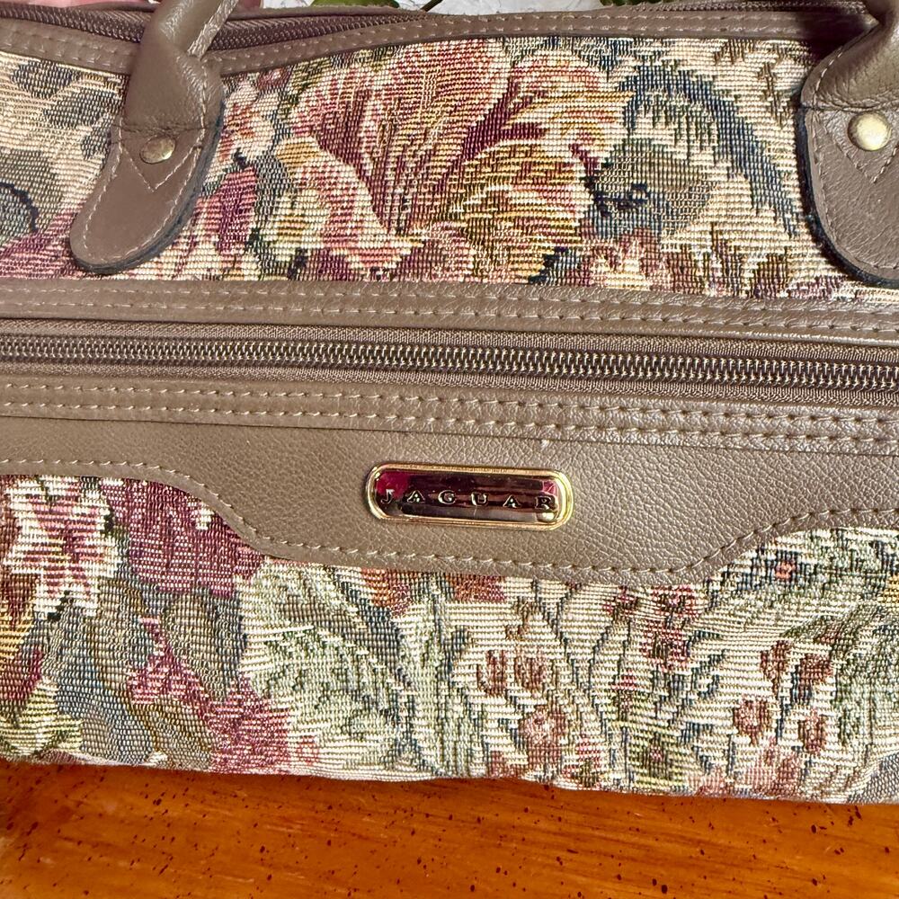 Vintage Floral Tapestry Jaguar Weekender Bag - Picture 3 of 11